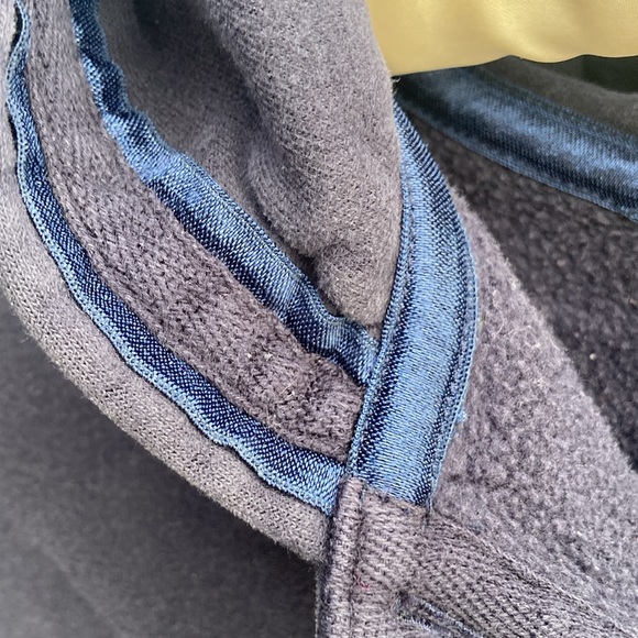 Pacific Tigers Navy Blue Pullover Hoodie - Picture 6 of 10